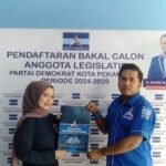 Menuju DPRD Kota Pekanbaru, Handry Wukuf Daftarkan Diri Ke Demokrat